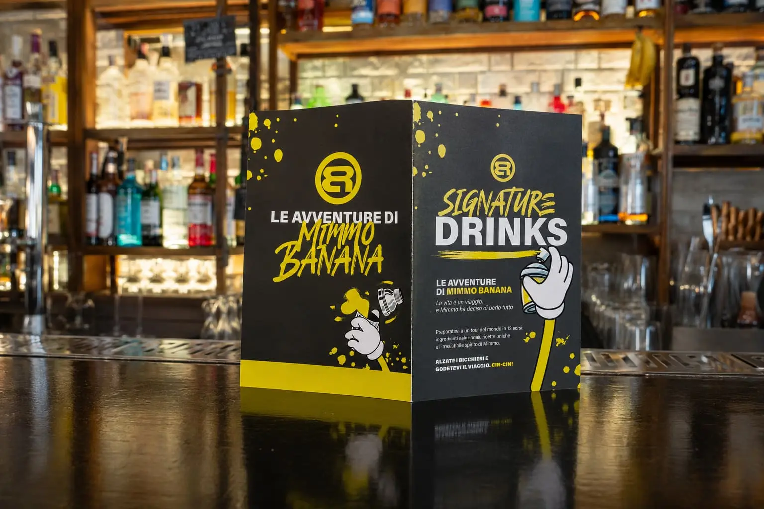 Menu «Signature drinks» del Banana Republic sul bancone del bar